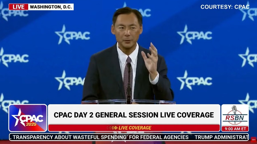 ▲ 미국 최대 규모 보수 행사인 'CPAC 2025'에서 연설을 하고 있는 모스 탄(Morse Tan, 한국명 단현명) 리버티대 법학과 교수. ⓒ유튜브 영상 캡처