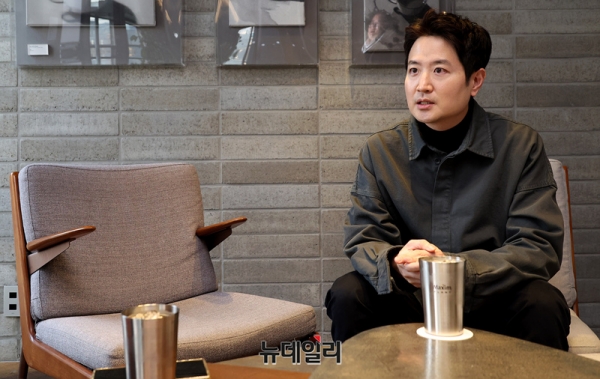 ▲ 동서식품 베버리지마케팅2팀 이재익 과장이 '맥심골목' 기획 배경에 대해 이야기하고 있다.ⓒ정상윤 기자