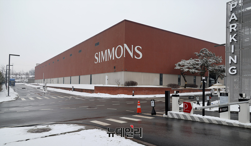 ▲ 경기도 이천시 모가면에 위치한 시몬스 팩토리움&테라스 전경ⓒ정상윤 기자