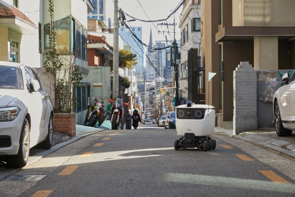 ▲ 무인 자율주행 로봇ⓒ배달의민족