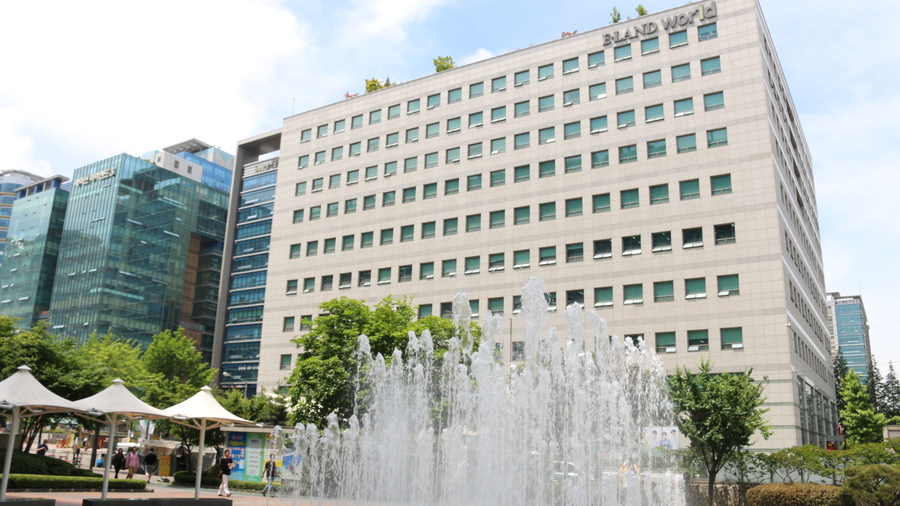 ▲ 이랜드 가산 사옥 전경ⓒ이랜드