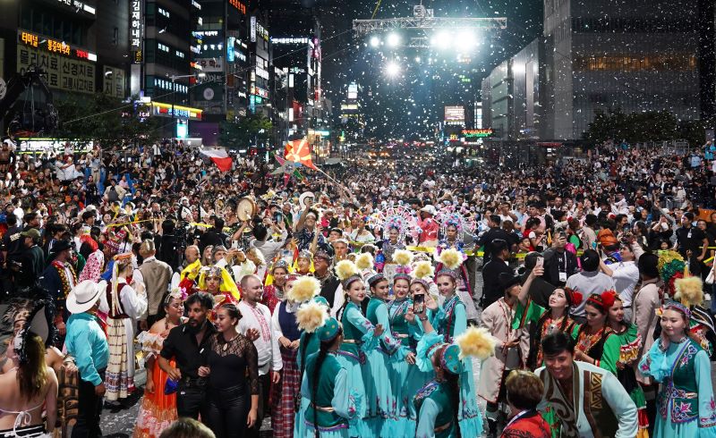 ▲ ‘2025 제13회 대한민국축제콘텐츠대상’에서 축제글로벌명품 부문 대상을 수상한 천안흥타령축제의 2024년 개최 모습.ⓒ천안시
