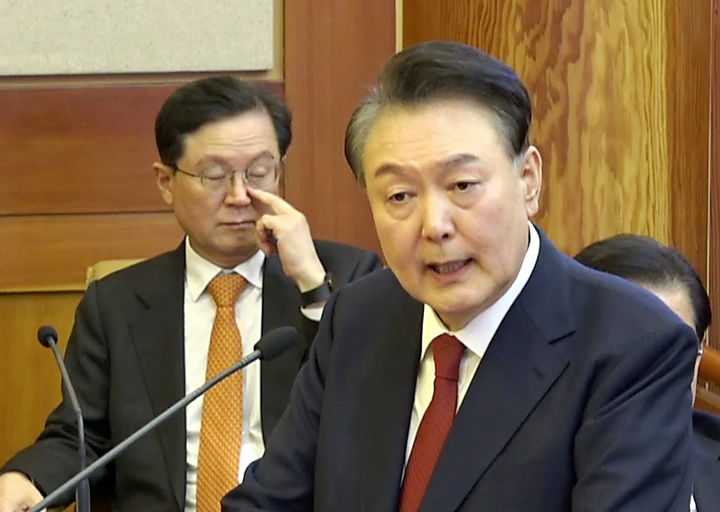 ▲ 윤석열 대통령이 25일 서울 종로구 헌법재판소에서 열린 자신의 탄핵심판 11차 변론에서 최종 의견 진술을 하고 있다. ⓒ헌법재판소 제공
