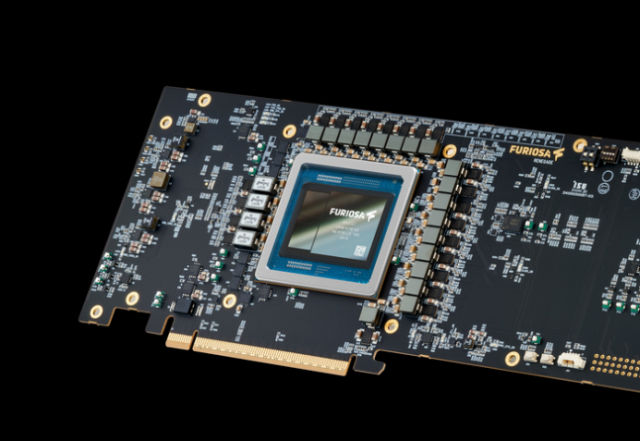 ▲ 퓨리오사AI '레니게이드' 제품 이미지ⓒ퓨리오사AI