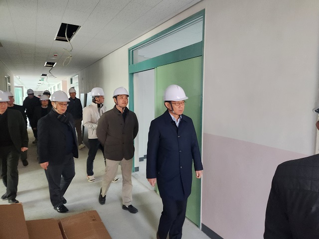 ▲ 포항교육지원청은 2025학년도 신학기 개학을 앞두고 학교안전 종합점검 주간을 운영해 각 학교별 자체 점검을 실시했다.ⓒ포항교육지원청