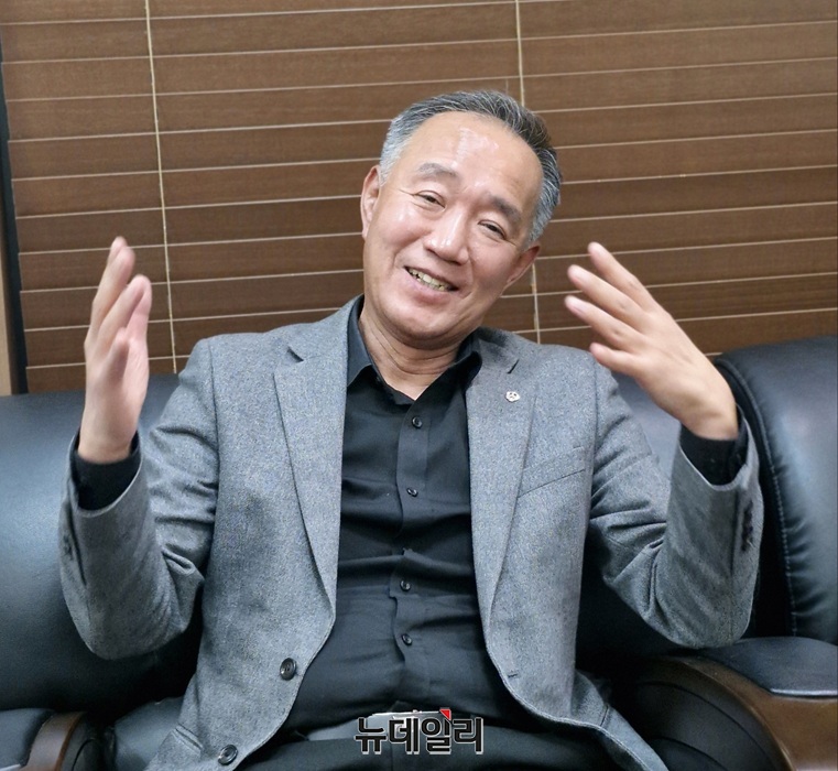 ▲ 반기태 이사장은“앞으로 조합원들의 공동이익 증진과 지역사회 발전에 기여할 수 있도록 최선을 다하겠다”고 말했다.ⓒ양승갑 기자
