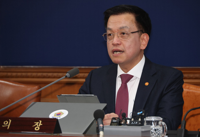 ▲ 최상목 대통령 권한대행 부총리 겸 기획재정부 장관이 4일 정부서울청사에서 열린 국무회의에서 발언하고 있다. (대통령실통신사진기자단) 2025.03.04. ⓒ뉴시스