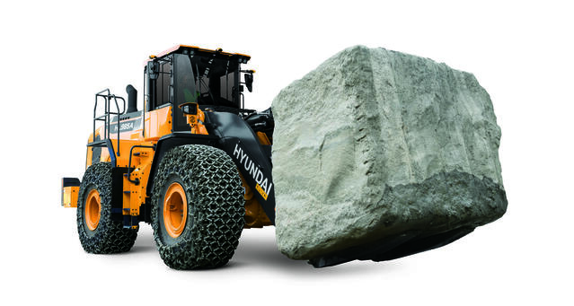 ▲ HD현대건설기계가 4월 튀르키예에서 출시 예정인 블록 핸들러 신제품(HL985ABH). ⓒHD현대건설기계