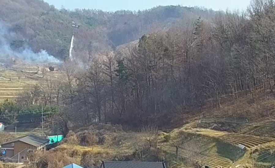 ▲ 충남 홍선군 홍성읍 옥암리 산불 현장.ⓒ산림청
