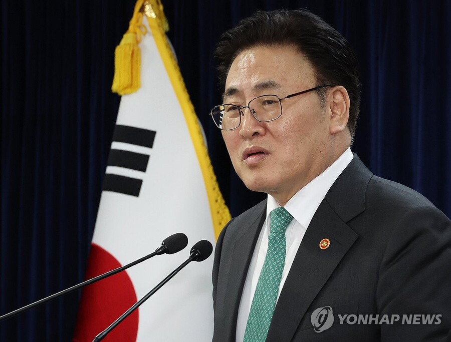 ▲ 유상임 과학기술정보통신부 장관이 11일 서울 종로구 정부서울청사에서 핵심과제 추진성과 및 향후계획을 발표하고 있다. ⓒ연합뉴스