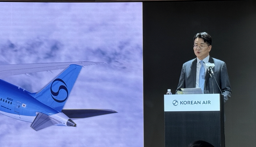 ▲ 조원태 한진그룹 회장이 이날 기자간담회에서 발표하는 모습. ⓒ김재홍 기자