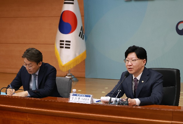 ▲ 김소영 금융위원회 부위원장이 지난 11일 오전 서울 종로구 정부서울청사 별관 국제회의장에서 제7차 보험개혁회의 및 보험개혁 대토론회를 주재했다.ⓒ금융위원회·금융감독원