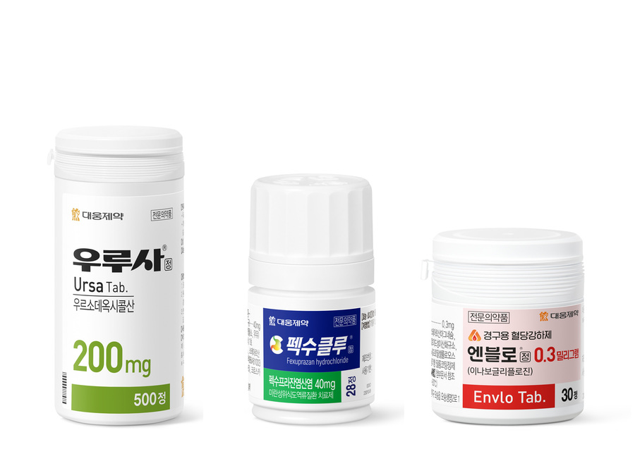 ▲ (왼쪽부터) 우루사, 펙수클루, 엔블로 제품. ⓒ대웅제약