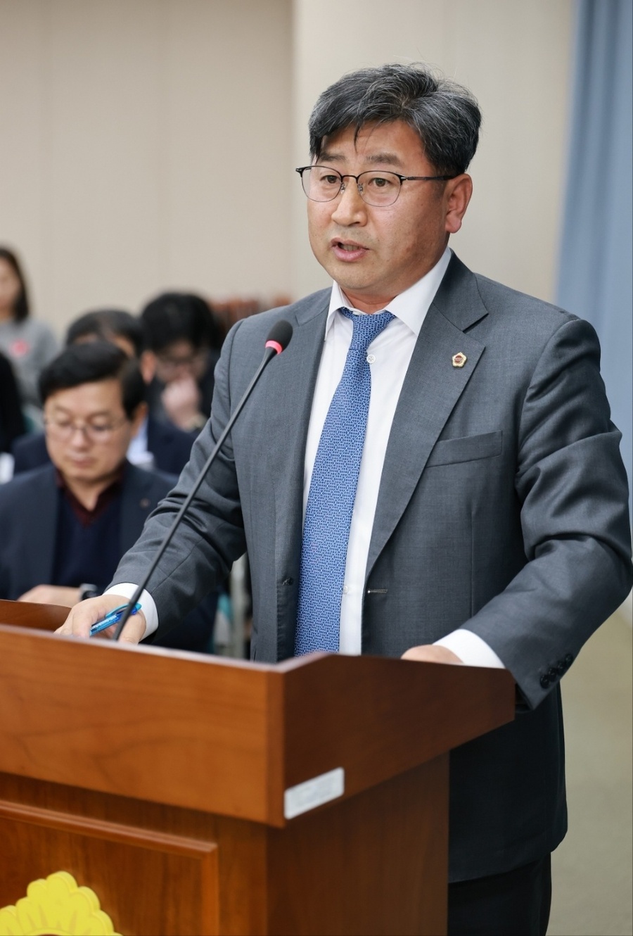 ▲ 최정훈 전남도의원이 대표 발의한 ‘전라남도교육청 화장실 관리 조례 개정안'이 교육위원회 심사를 통과했다.ⓒ전남도의회 제공