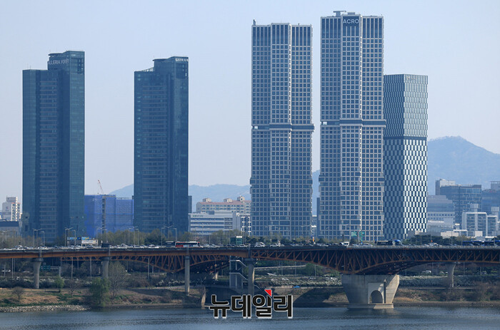 ▲ 한강변 아파트 전경. ⓒ뉴데일리DB