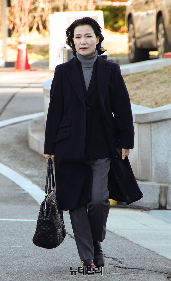 ▲ 이진숙 방송통신위원장이 지난해 12월 3일 오후 서울 종로구 헌법재판소 대심판정에서 열린 탄핵심판청구 사건에 대한 2회 변론에 출석하고 있다. ⓒ서성진 기자