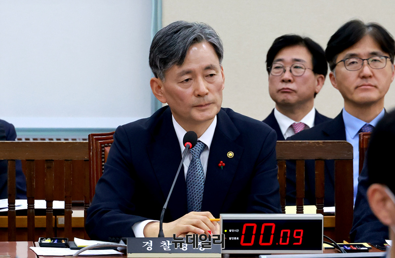 ▲ 조지호 경찰청장이 지난 12월 5일 오전 국회에서 열린 비상계엄 관련 행정안전위원회 전체회의에 출석해 의원 질의에 답하고 있다. ⓒ이종현 기자