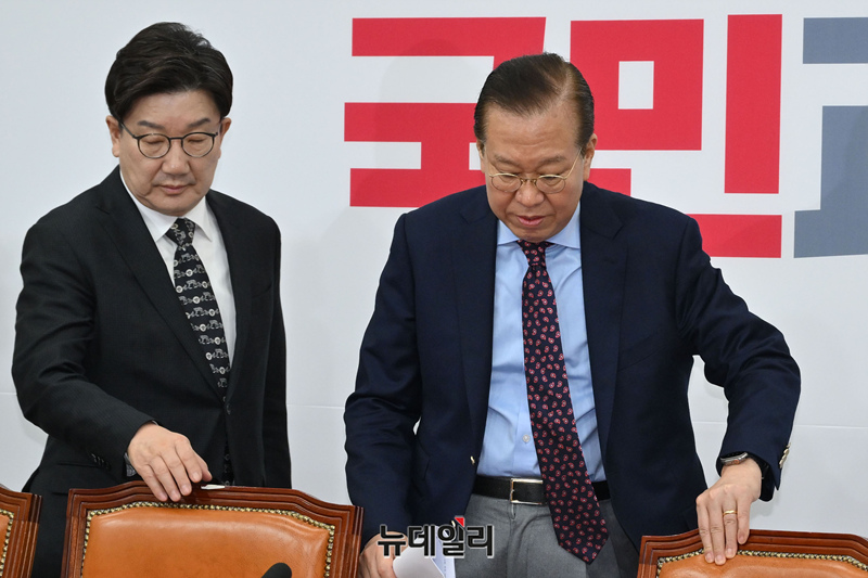 ▲ 권영세 국민의힘 비대위원장과 권성동 원내대표. ⓒ이종현 기자