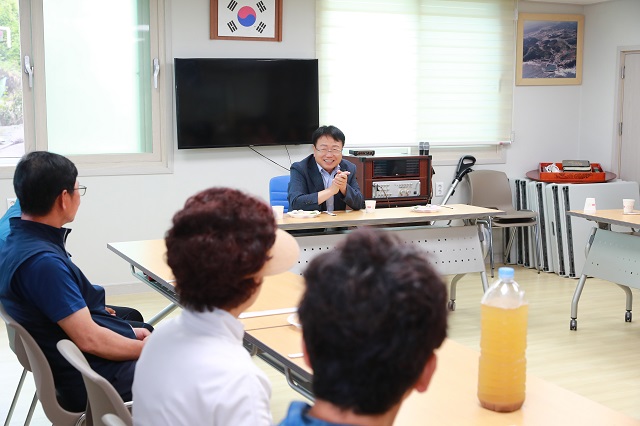 ▲ 울진군은 군민과 소통 공감하는 군정 운영을 통한 섬김행정 실천에 총력을 다하고 있다.ⓒ울진군