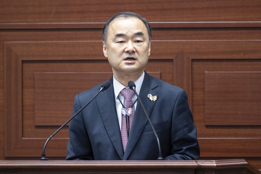 ▲ 경북도의회 박규탁 의원(비례대표, 국민의힘)은 20일 개의된 제353회 임시회 제2차 본회의에서 5분 자유발언을 통해 “비수도권 최초의 광역철도인 대경선의 약목역·신동역 정차역 확대로 도민의 광역생활권 실현과 교통복지 향상을 위해 경상북도가 적극적으로 나서줄 것”을 주문했다.ⓒ경북도의회