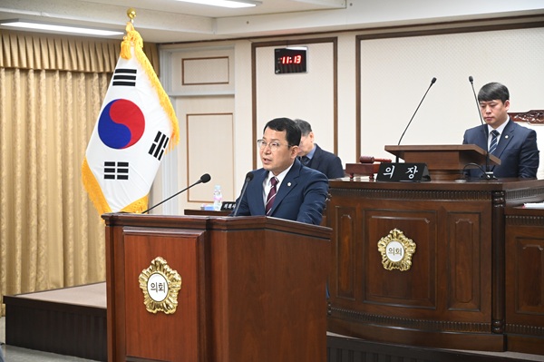 ▲ 김석환의원의 5분 발언 모습.ⓒ중구의회