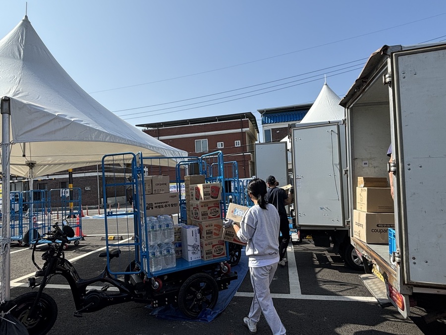 ▲ 경상북도는 17일부터 24일까지 김천시 자산동, 율곡동 등 김천 스마트 그린물류 규제자유특구에서 경북테크노파크, ㈜피엘지, ㈜에코브 등 특구 사업자와 함께 통합연계 실증을 진행했다.ⓒ경북도