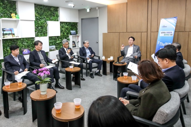 ▲ 더 청렴협의체에서 발언하는 정명근 화성특례시장ⓒ화성시 제공