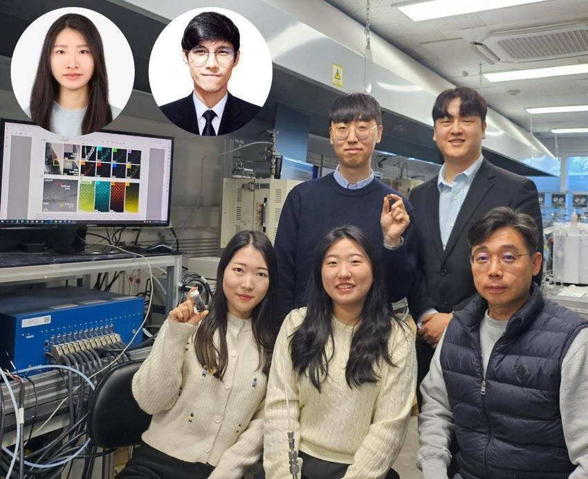 ▲ 왼쪽부터 기계공학과 김민정 석사(위), 기계공학과 아크롬존 석사(위), 기계공학과 윤가영 석사과정, 기계공학과 오세은 박사과정, 기계공학과 김형근 박사과정(위), 한국지질자원연구원 정인철 박사(위), 기계공학과 이강택 교수.ⓒKAIST