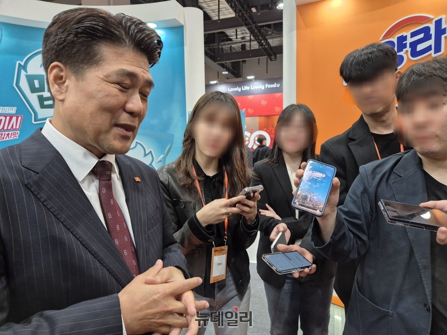 ▲ 김동찬 삼양식품 대표이사가 美 관세 대응에 대해 말하고 있다.ⓒ조현우 기자