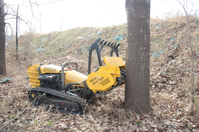 ▲ 티엑스알로보틱스의 산불진화 방재로봇 ⓒ유진그룹