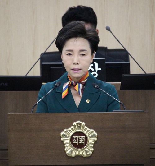 ▲ 충청광역연합의회 초광역건설환경위원회 박미옥 의원이 지난 7일 열린 제3회 임시회 제2차 본회의에서 5분 자유발언을 하고 있다.ⓒ충청광역연합의회