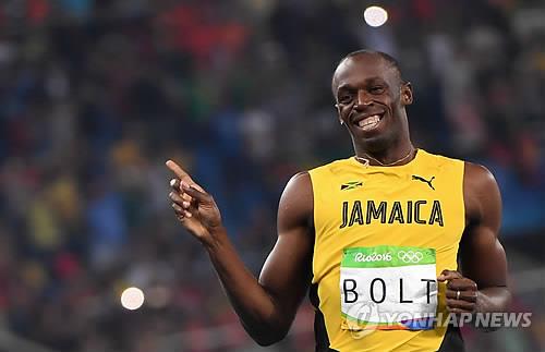 ▲ 우사인 볼트가 세계 최고의 축구 선수로 펠레, 마라도나, 호날두를 꼽았다.ⓒ연합뉴스 제공