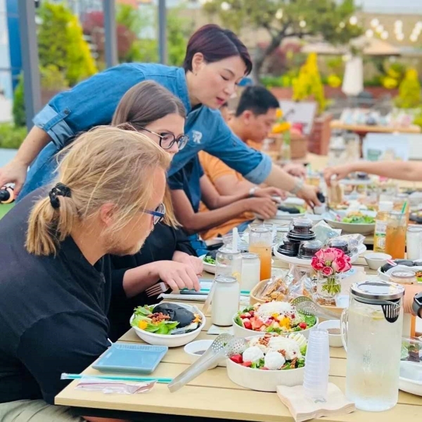 ▲ BBQ가 최근 푸드 서비스 전문 기업인 ‘파티센타’를 계열사로 편입했다. ⓒ제너시스BBQ 그룹