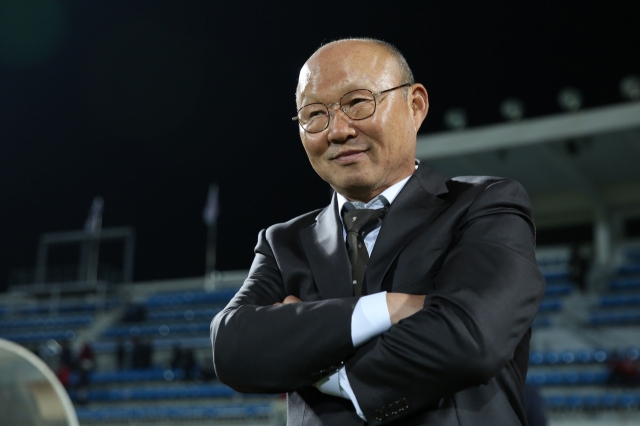▲ 베트남과 인도네시아에서 신회를 쓴 박항서 감독과 신태용 감독이 대한축구협회의 새로운 부회장으로 선임됐다.ⓒ연합뉴스 제공