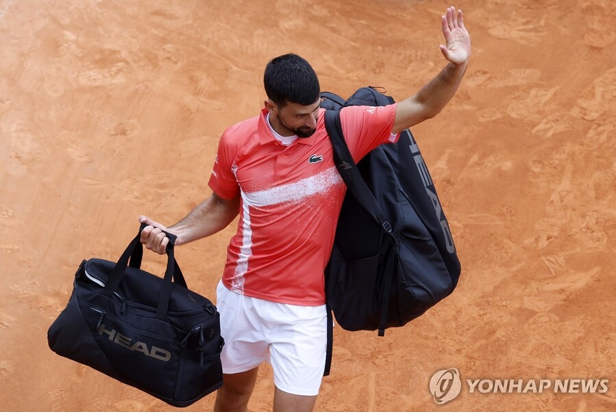 ▲ 노박 조코비치가 세계랭킹 32위 알레한드로 타빌로에게 패배하며 100승 달성에 실패했다.ⓒ연합뉴스 제공