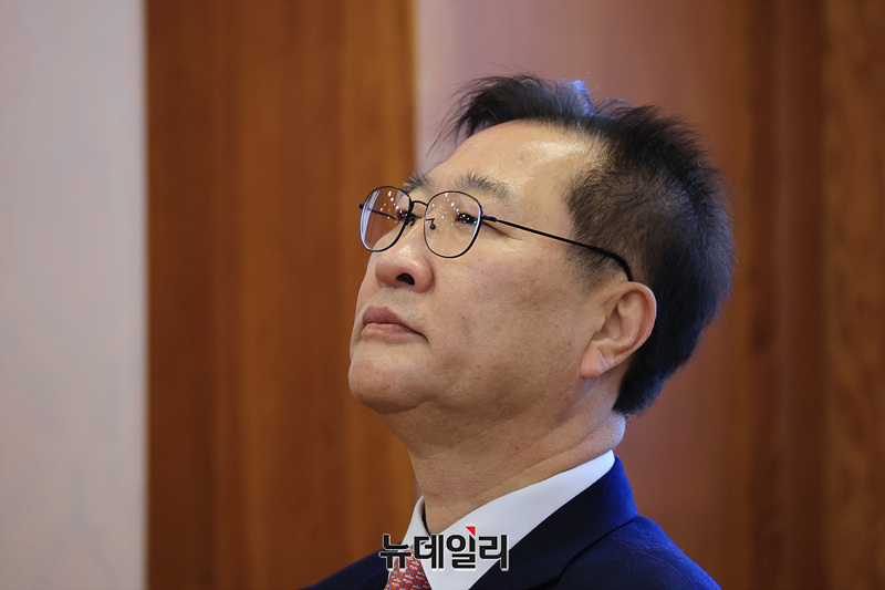 ▲ 박성재 법무부 장관이 지난 2월 24일 오후 서울 종로구 헌법재판소 소심판정에서 열린 탄핵 심판 첫 변론준비기일에 참석하고 있다. ⓒ서성진 기자