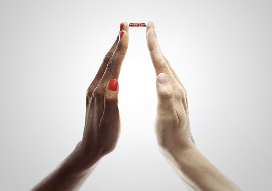 ▲ 코카콜라의 2015년 'Drinks' 캠페인. ©코카콜라