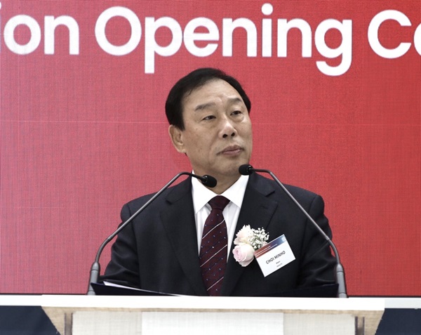 ▲ 최민호 세종시장이 최근 2025 오사카 간사이 엑스포 한국관 개관식에 참석하고 있다.ⓒ세종시