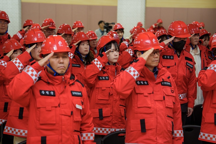 ▲ 충북 증평군은 14일 군청 대회의실에서 ‘증평군 공무원 산불진화대 발대식’을 개최했다.ⓒ증평군