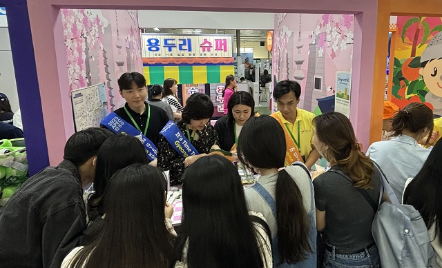 ▲ 경북문화관광공사는 지난 10일부터 14일까지 베트남 하노이에서 열린 2025 베트남국제관광박람회(VITM)에서 베트남 관광객 유치를 위한 홍보활동을 펼쳤다.ⓒ경북관광공사