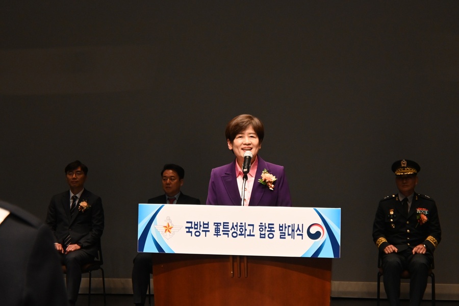 ▲ 대구광역시 강은희 교육감은 “군 특성화 교육과정은 학생들이 자율성과 책임감을 키우며 미래의 당당한 국방 인재로 성장하는 좋은 발판이 되고 있다”고 말했다.ⓒ조일고