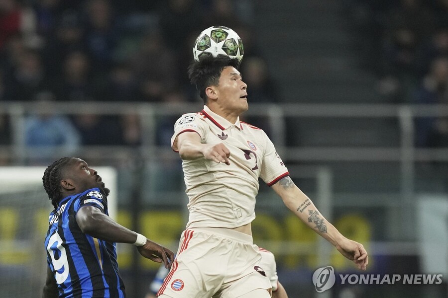 ▲ 김민재가 실수를 저지르며 1실점을 헌납했고, 바이에른 뮌헨은 UCL 8강에서 탈락했다.ⓒ연합뉴스 제공