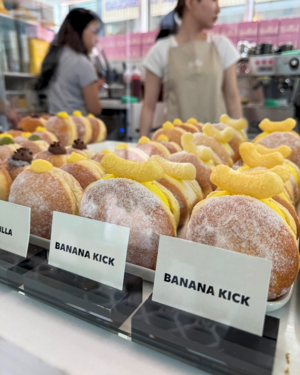 ▲ 농심 노티드 LA점 바나나킥 크림 도넛 매장 진열 이미지ⓒ농심