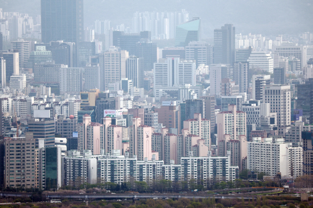 ▲ 남산에서 바라본 서울 시내 아파트 단지ⓒ연합뉴스