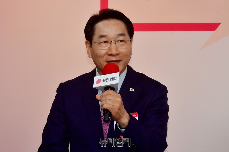 ▲ 사진은 국민의힘 유정복 대선 경선 후보가 지난 18일 서울 강서구 ASSA아트홀에서 열린 국민의힘 '제21대 대통령후보자 1차 경선 비전대회'에서 비전을 발표하고 있는 모습. ⓒ뉴데일리 DB