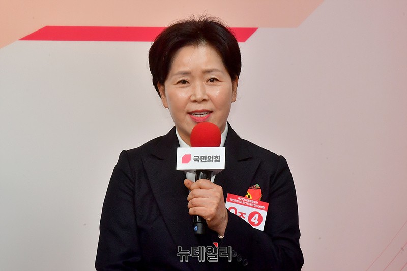 ▲ 사진은 국민의힘 양항자 대선 경선 후보가 지난 18일 서울 강서구 ASSA아트홀에서 열린 국민의힘 '제21대 대통령후보자 1차 경선 비전대회'에서 비전을 발표하고 있는 모습. ⓒ뉴데일리 DB