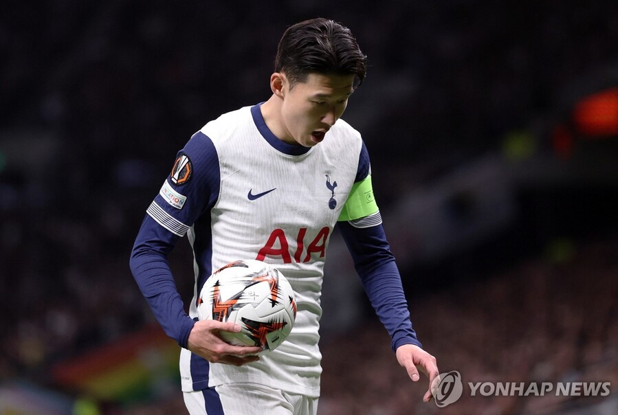 ▲ 손흥민이 3경기 연속 결장한다. 포스테코글루 토트넘 감독은 손흥민에게 충분힌 휴식을 보장하겠다고 밝혔다.ⓒ연합뉴스 제공