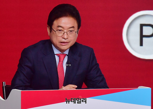 ▲ 이철우 국민의힘 대선 경선 후보가 20일 오후 서울 강서구 ASSA아트홀에서 열린 제21대 대통령선거 1차 경선 B조 토론회에서 발언하고 있다.ⓒ정상윤 기자