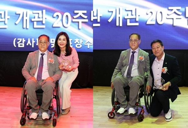 ▲ 인미동 의원과 여성용 부의장(왼쪽부터)이 장애인 복지 향상에 기여한 공로로 대전시지체장애인협회 유성구지회로부터 감사패를 수상했다.ⓒ유성구의회