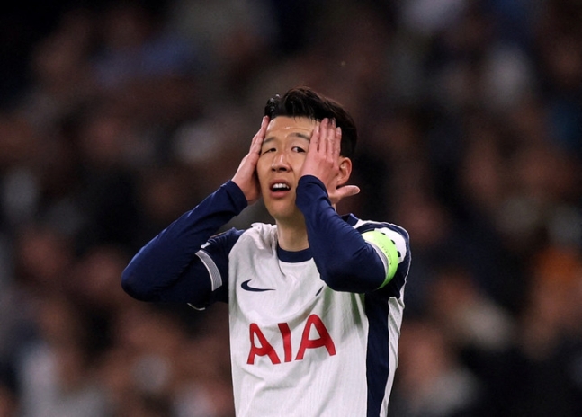 ▲ 토트넘이 노팅엄에 패배하며 EPL 16위로 떨어졌다. 손흥민이 2015년 이적한 후 최악의 토트넘이다.ⓒ연합뉴스 제공